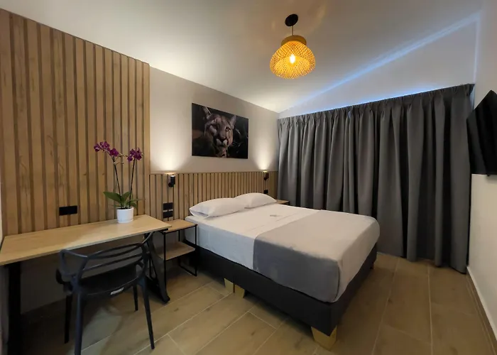 Vita Hotel Boutique - Aire Acondicionado&Desayuno Medellín